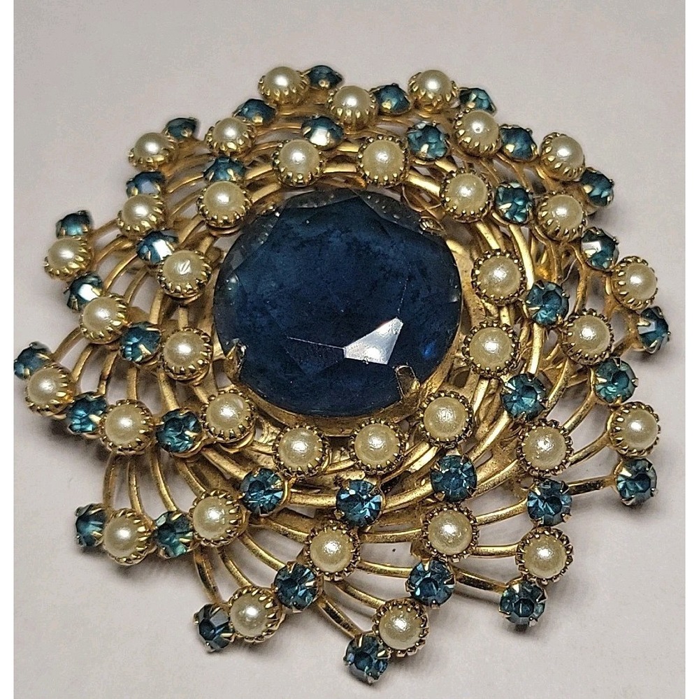 JUDY LEE Brooch Blue Glass Stone Faux Pearl Gold Tone Pin